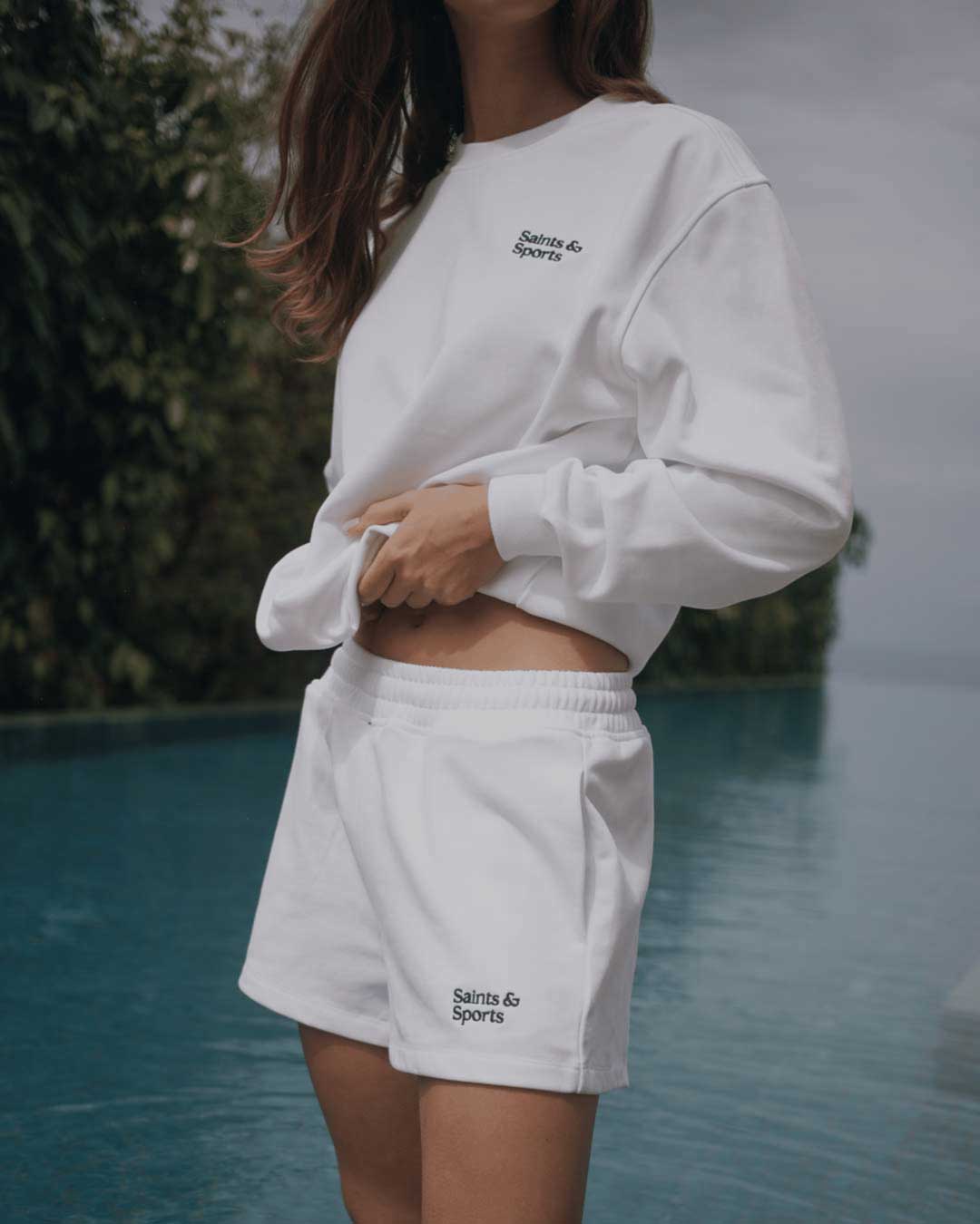 SaintsWeight™ 450 Classic Sweatshirt White (Model) - Saints & Sports